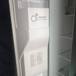 Side By Side Craft Ice Maker Refrigerator 