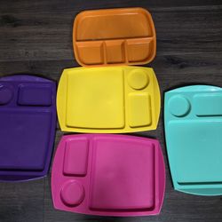 5 Colorful Kids Trays