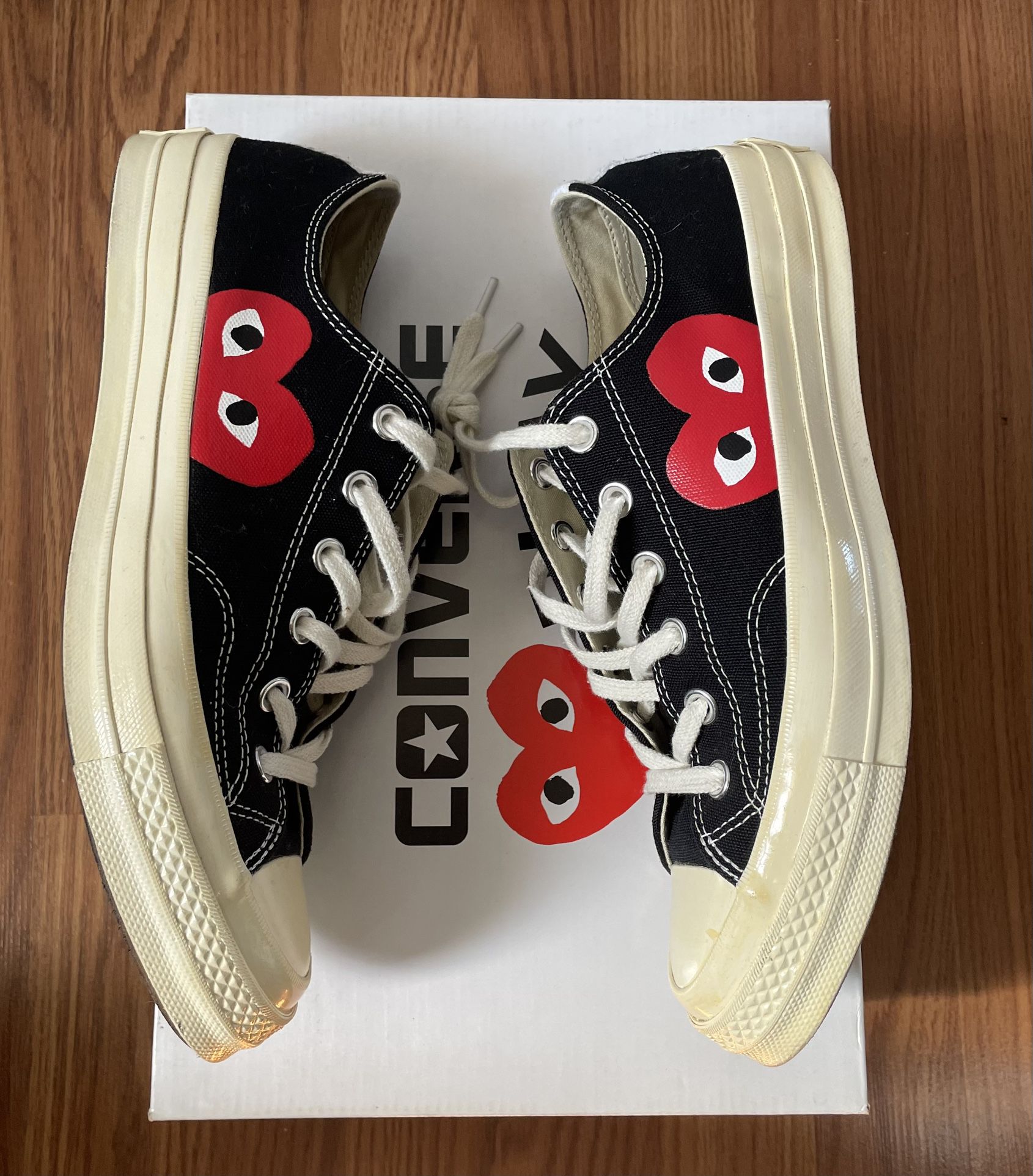 CDG CONVERSE ( Size 8 )