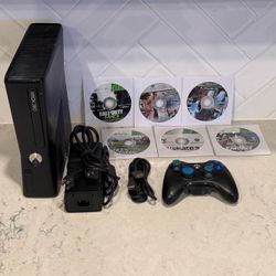 XBOX 360 S Console Bundle w/ 6 Games