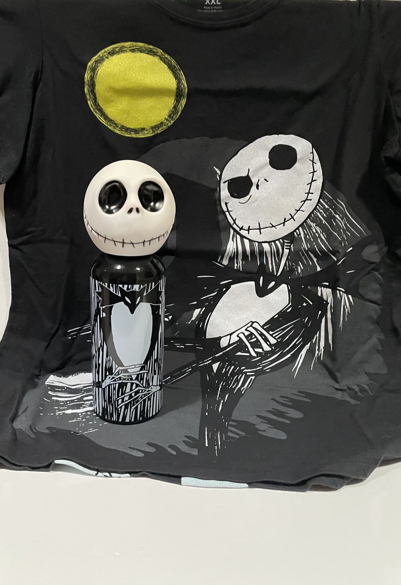 Nightmare Before Christmas Shirt And Water Bottle 