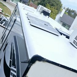 Toy Hauler 