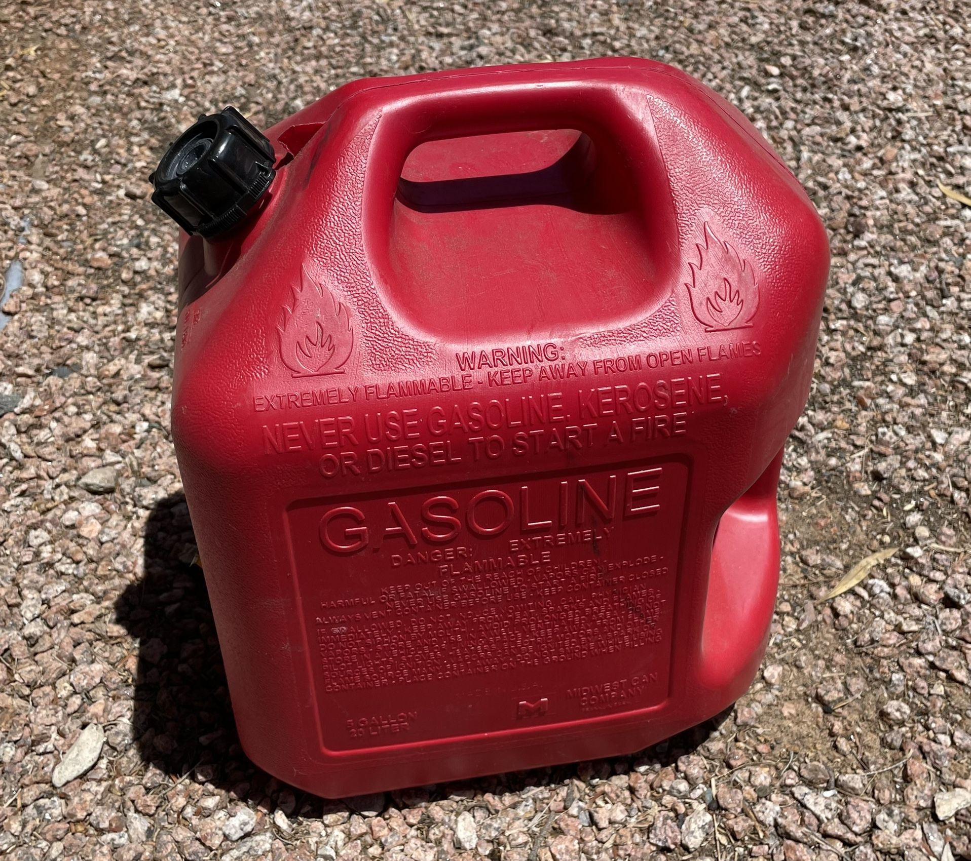 5 Gal gas container