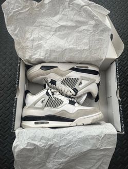 Air Jordan 4 Military Black size 10