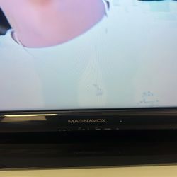 Magnavax 32 Inch Tv