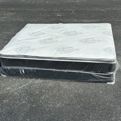 NEW Mattress Queen Size Pillowtop With Box Spring // Offer  🚚