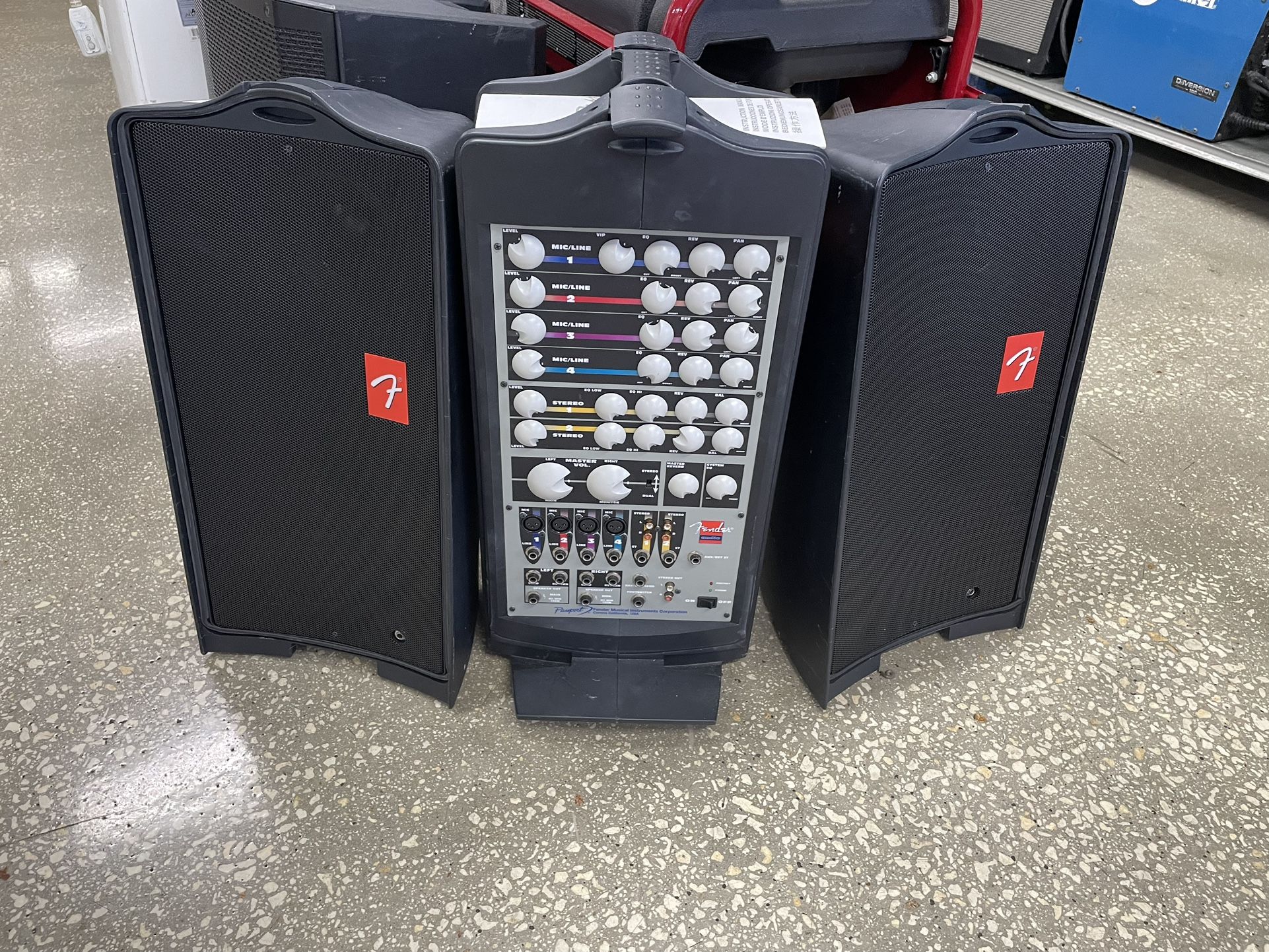 Fender Passport Portable Sound System Pair Model: PD 250