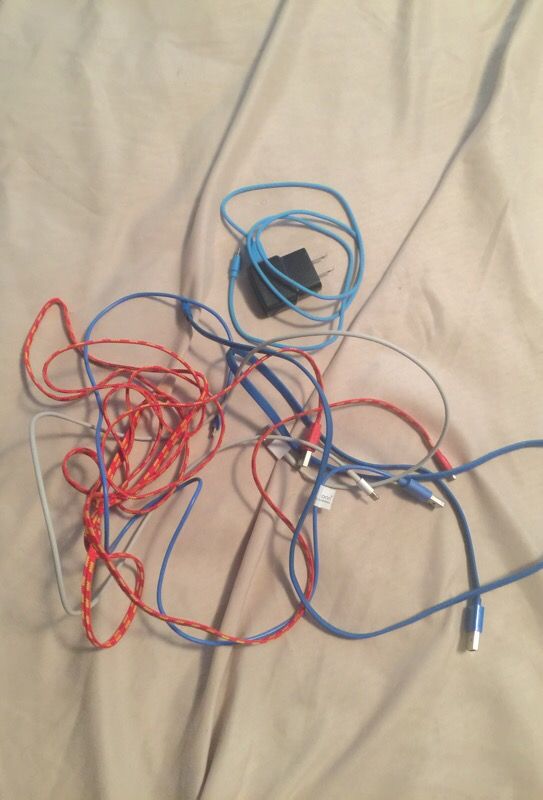iPhone chargers good condition