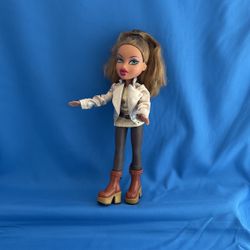 Aira Bratz Doll