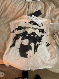 cut-sleeve shirt