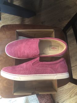 UGG women’s size 10 shoes