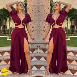New Women's 2 Piece Set Size S/M/L