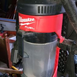 Milwaukee  M18 Vacuum 