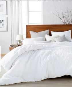 Full Queen down comforter