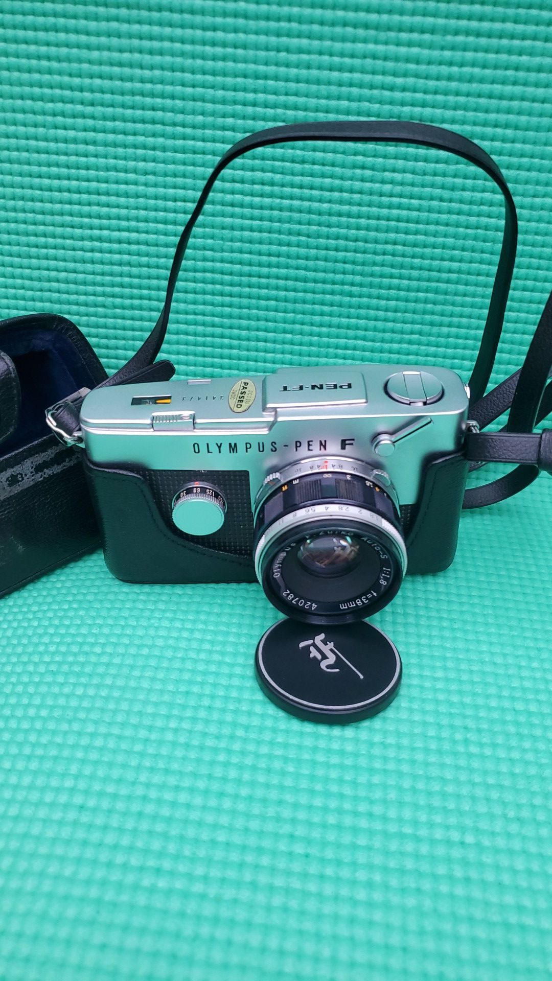 Olympus Single-Lens Reflex Camera Pen-FT 35mm Film Half Frame Camera w/ 38mm f/1.8 Lens from Japan / Original case