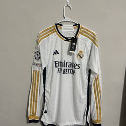 Real Madrid 2023-24 Home Jersey Large (slim Fit)