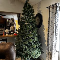 9ft Christmas Tree 
