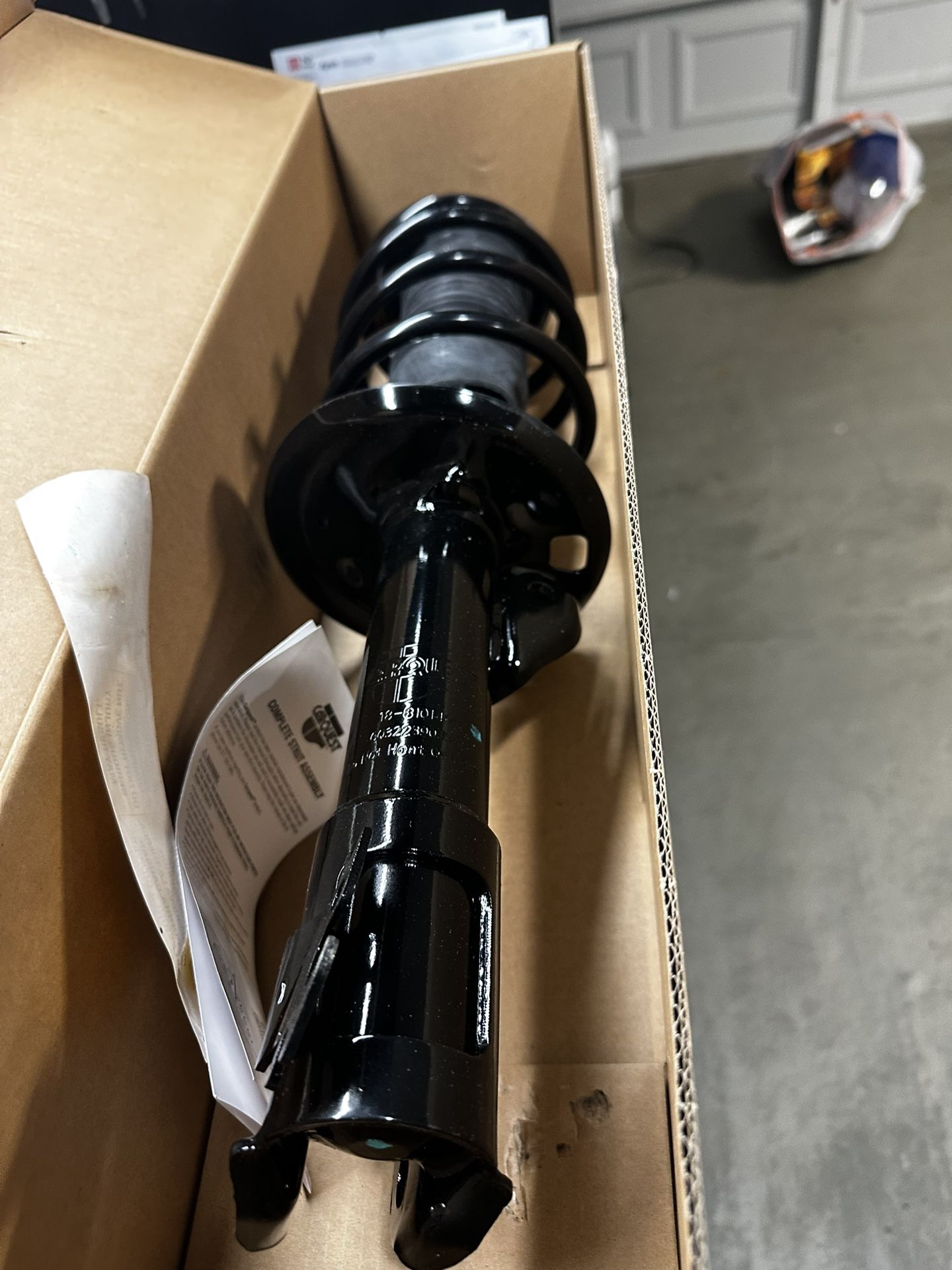 2006-2018 Toyota Yaris Driver Side (left) Complete Strut Assembly