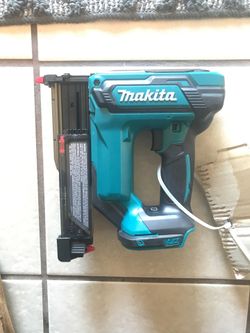 Makita xpt02 best sale
