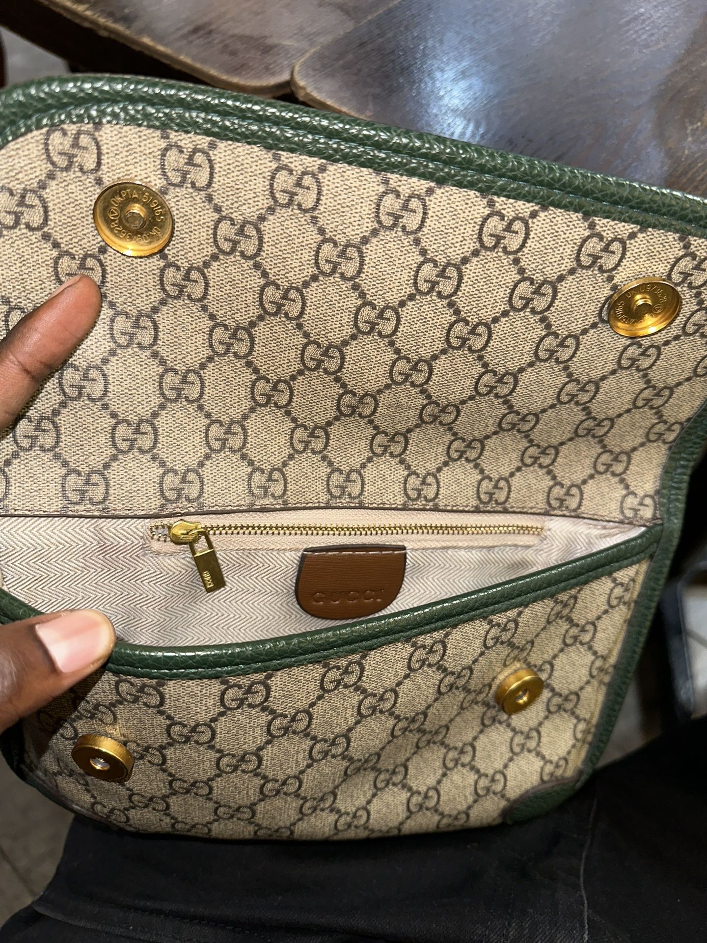 Gucci Messenger Bag for Sale in Brooklyn, NY - OfferUp