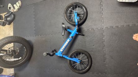 Strider 14 X Balance bike blue