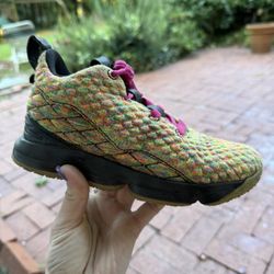 Nike LeBron 15 GS “Multicolor Flyknit” 