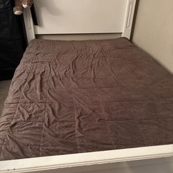 Full Bed with Matress
