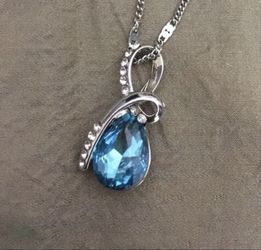 White gold plated swarovski elements crystal necklace