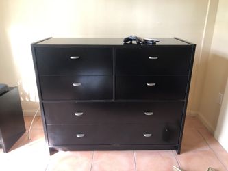 Dresser and nightstand
