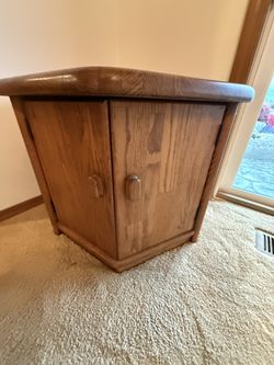 Vintage Mid-Century Style Solid Oak Golden Oak Corner Cabinet End Table