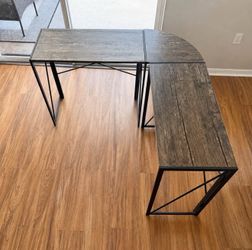 L-Shaped Corner Computer / Home Office Desk
