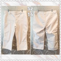 WOMENS WHITE STRETCH CAPRIS SIZE 16 (READ)
