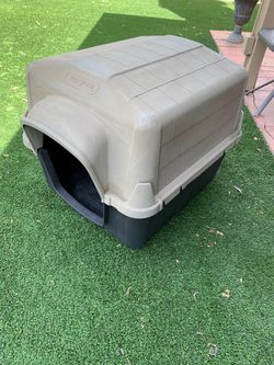 Medium Dog House