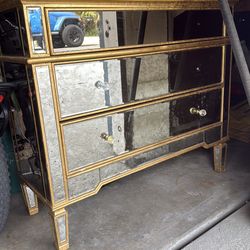 Mirrored dresser