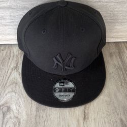 New York Yankees Snapback Hat$35