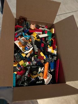 Box of random Legos
