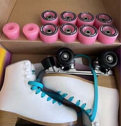 ROLLERSKATES
