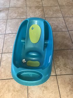 Baby bath tub