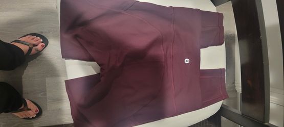 Cranberry Size Small LU LU LEMON