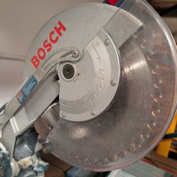 Bosch sliding compound miter saw