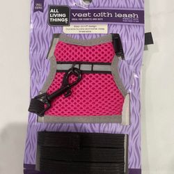 Small Animal Vest With Leash Size Small Color Pink For Ferrets Rats BNWT 