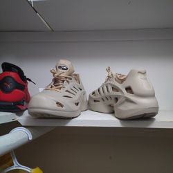 Adidas Bone White Size 8 1/2
