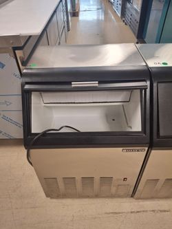 NSF 100lbs ice maker