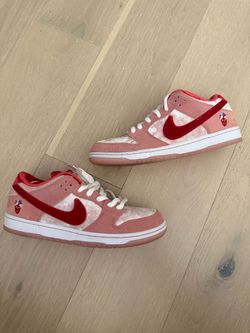 DS Nike SB Dunk Strangelove Size 9.5