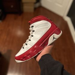 Jordan 9 Gym Red Sz 10.5 