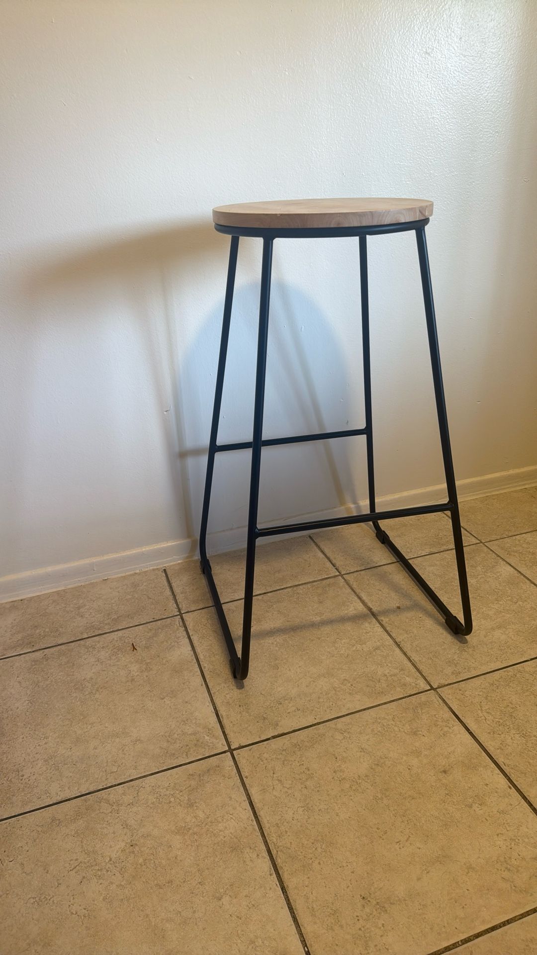 4x 28"H Backless Stool Black Metal Base with Natural Wood Seat