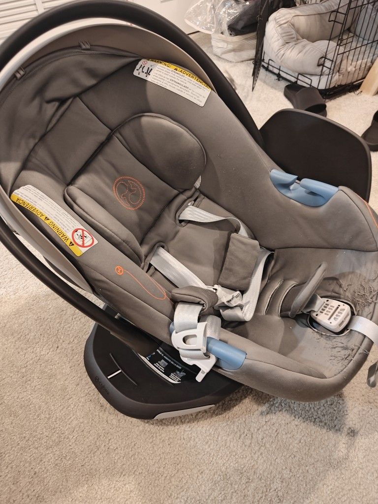 Cybex Aton G Swivel Car Seat