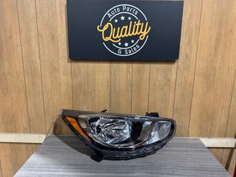 2012 2013 2014 Hyundai Accent Passenger Side Right Side Headlight
