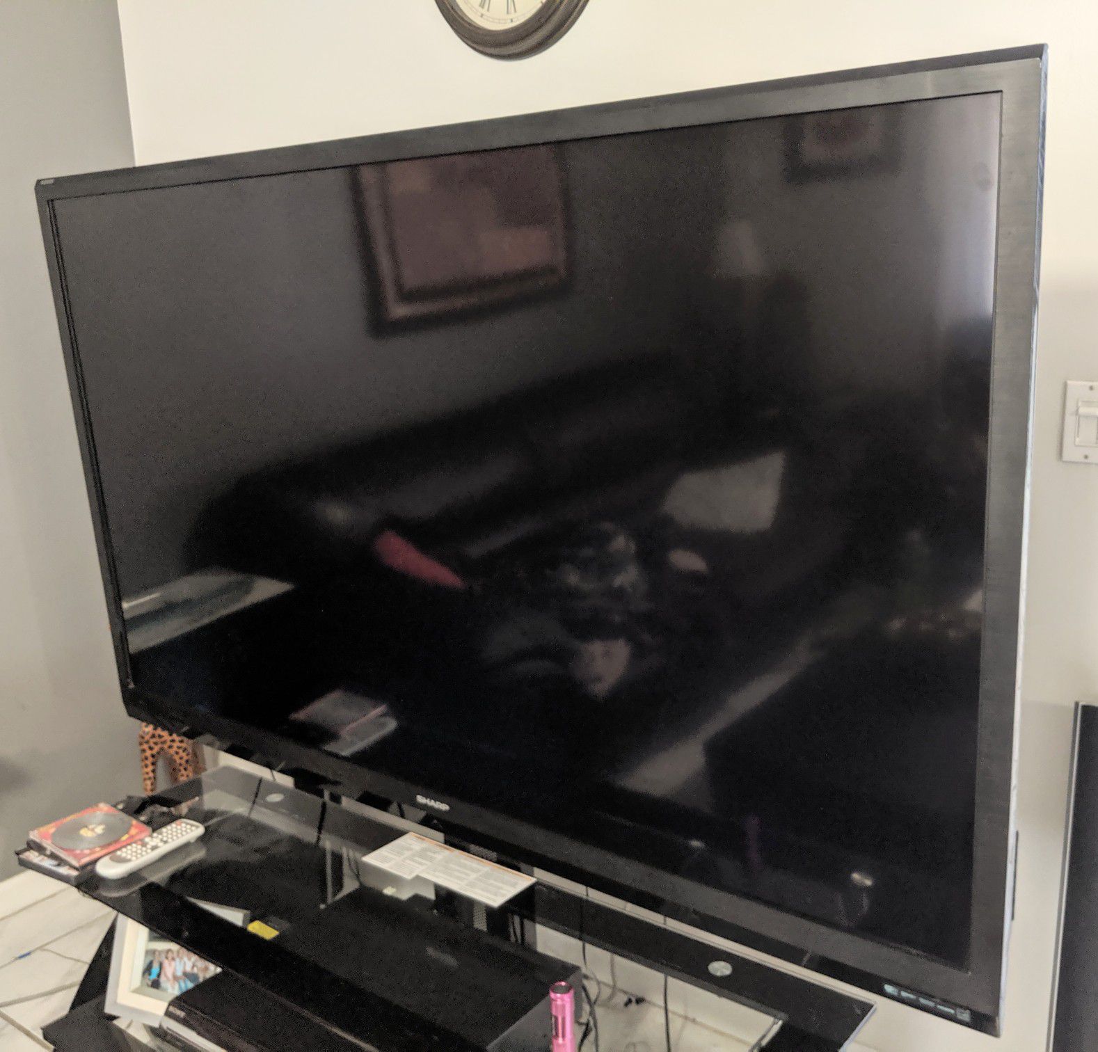 70 inch Sharp Aquos SMART TV ***will not turn on***
