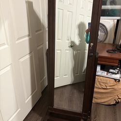 Stand-Up Jewelry Cabinet